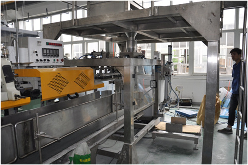Big bag packaging machine Máquina de embalaje de bolsas grande