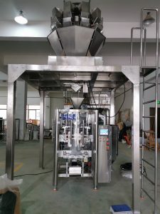 动物食品垂直形状填充颗粒包装机